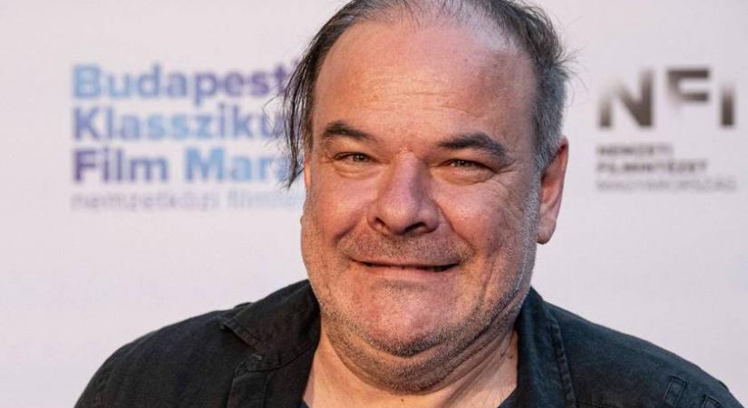 Kálloy Molnár Péter egy hónapig nem kapott jó kezelést súlyos betegségére: tavaly februárban kezdődött a baj