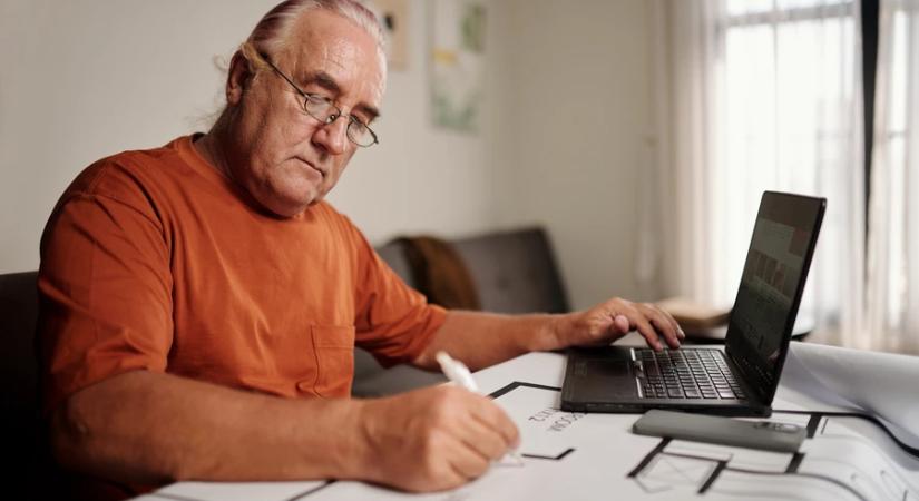 Emelni kell a nyugdíjkorhatárt: egyre több helyen kap zöld utat a döntés