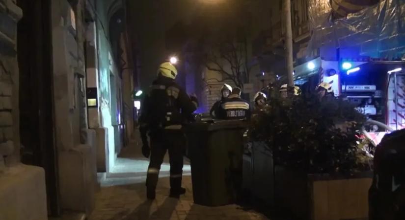 Mintegy százan menekültek az utcára a lakástűz elől