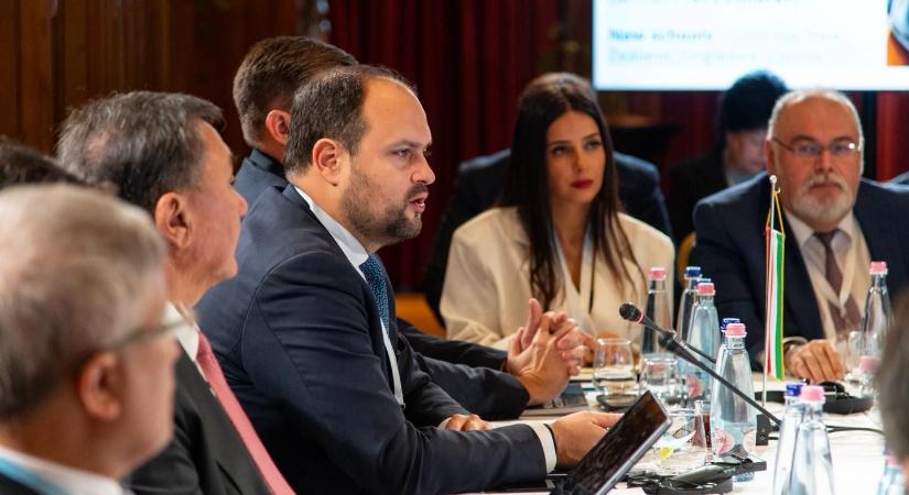 Nacsa Lőrinc megtiszteltetésnek nevezte, hogy Budapesten tanácskoztak a Türk Államok Szervezetének diaszpóráért felelős vezetői (VIDEÓ)