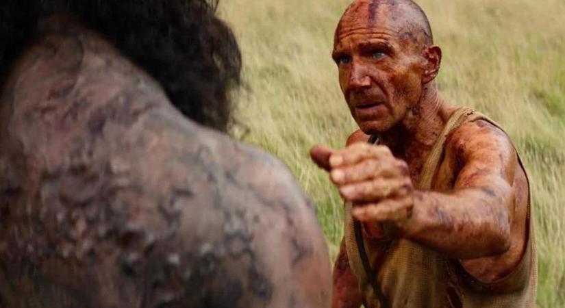 A 28 évvel később: A csonttemplom új előzetesében még mindig Ralph Fiennes legígéretesebb