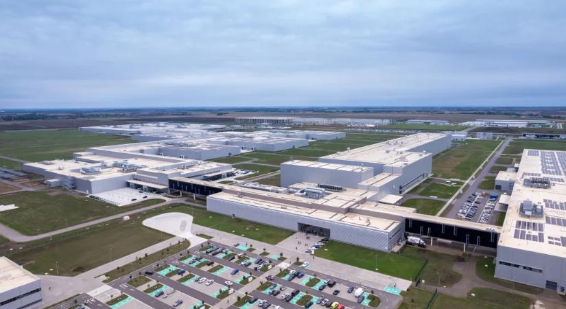 Kevesli a fizetését és könnyen elcsábítható lenne a magyar munkás