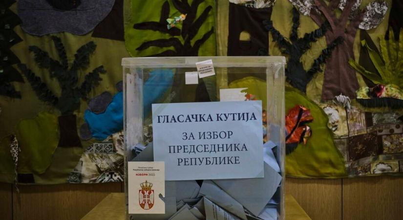 Valószínűleg jövő év végén lehetnek csak választások