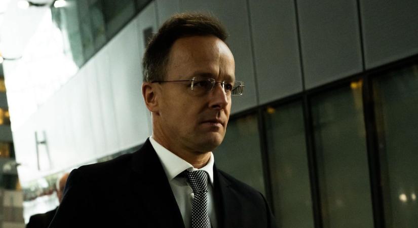 Megfagyott a levegő Brüsszelben: Szijjártó megérkezett és felfedte a tétet