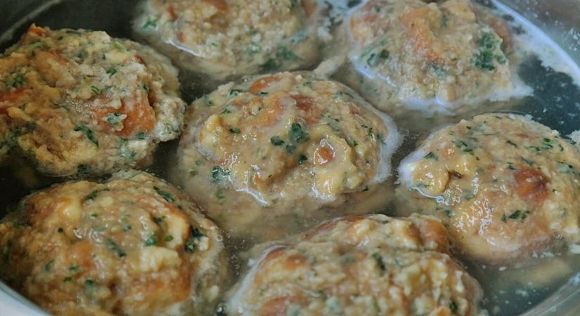 Ünnepi zsemlegombóc recept: tökéletes köret gazdag fogások mellé