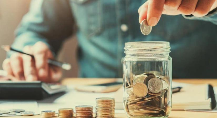 „Családi vállalkozásban” sikkasztottak a lakótársulásoktól