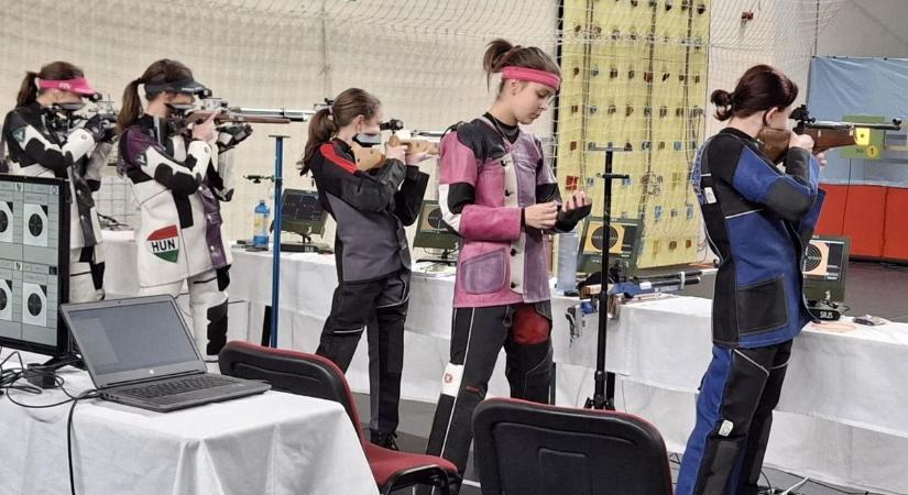 Több szép éremmel térhettek haza a pécsiek