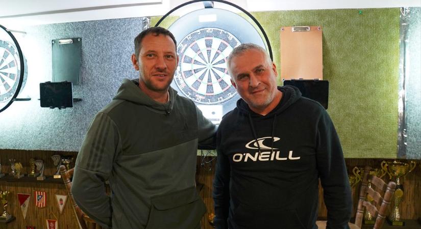 Egy este egy kiváló debreceni társaságban