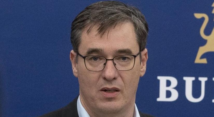 Közeleg a Karácsony: a főpolgármester nem restellt egyértelműen beállni Magyar Péter mögé