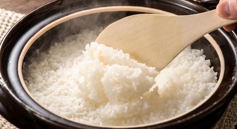 Ezt a hibát sokan elkövetik rizsfőzésnél – így lesz tökéletes és pergős