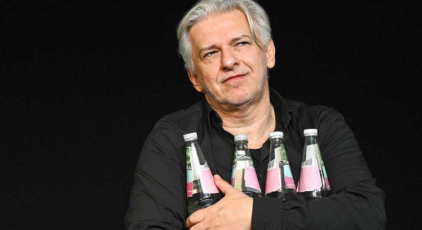 A Színházcsináló: Alföldi Róberttel a főszerepben sikerdarab érkezik Gyömrőre