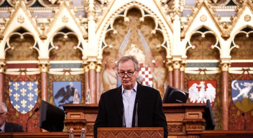 Karácsony Mihály: Gyalázatosan kevés jut nyugdíjakra