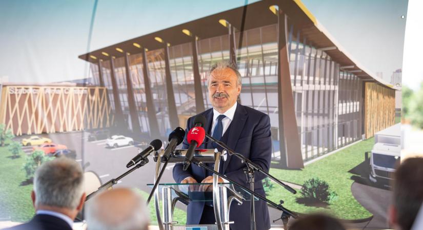 Állami Számvevőszék: jogsértő módon épült fel a milliárdos Szabolcsi Alma Centrum