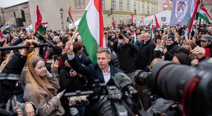 Republikon: 45-33-ra vezet a Tisza Párt a gyengülő Fidesszel szemben a biztos szavazó pártválasztóknál