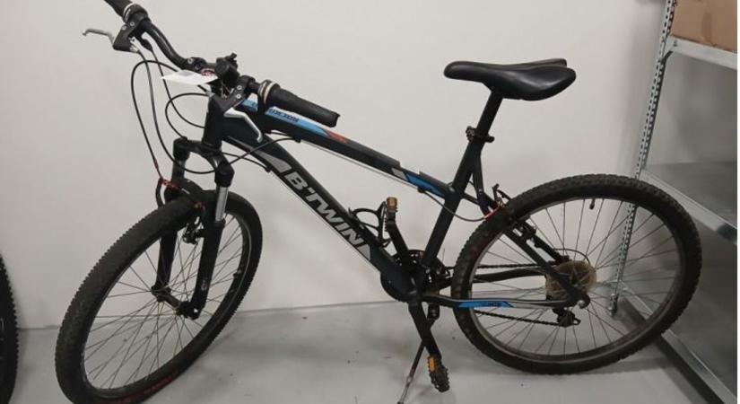 Lopott biciklit találtak a soproni rendőrök, keresik a tulajt - fotó