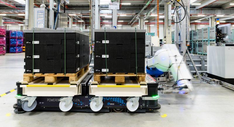 Hidrogén üzemanyagcellákra épít a BMW új logisztikai flottája