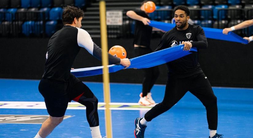 A Kék Tigrisek vereség után is jó hangulatban készülnek: sorverseny Tatabányán