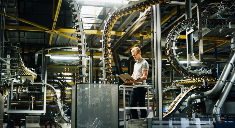 Megérkeztek az 1 millió forintos fizetések a fizikai dolgozóknak!