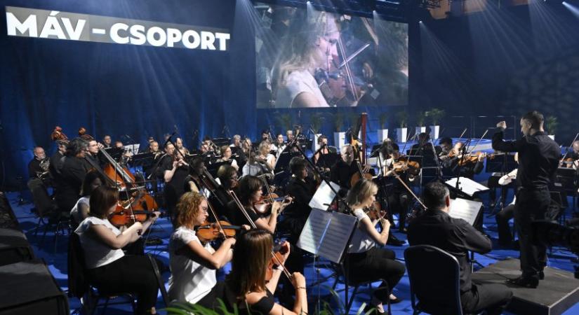 Maxim Vengerov közreműködésével ad koncertet a MÁV Szimfonikus Zenekar