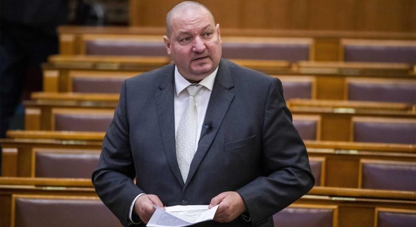 Rendszerhiba miatt elveszett a Németh Szilárd alapítványa ellen indított 534 milliós per tárgyalási anyaga