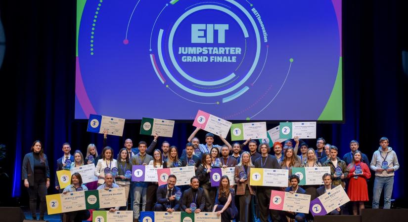 Magyar startupokat is díjaztak