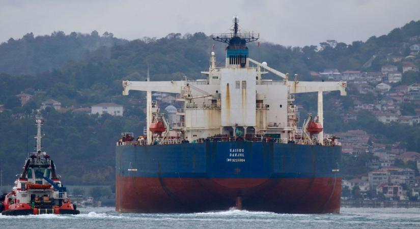 Ukrajna magát is lábon lőtte az árnyékflotta elleni támadásokkal – minden hajó biztosítási díja az egekbe nőtt a Fekete-tengeren