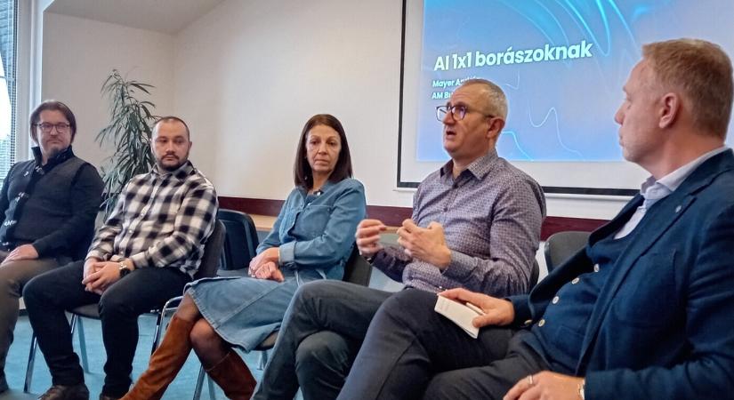 Járvány idején is a jövőt kell megalapozni – szakmai konferenciát tartottak Párkányban