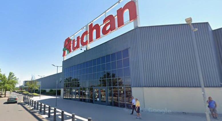 Baktériummal fertőzött halat hívott vissza az Auchan
