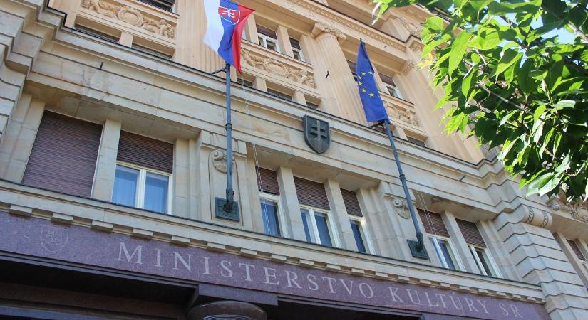 Egységes kritikák a kulturális minisztérium irányába – ülésezett a kisebbségek kamarája