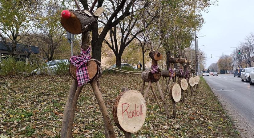 Szekszárdon landolt a Mikulás és rénszarvascsapata (videó és képgaléria)