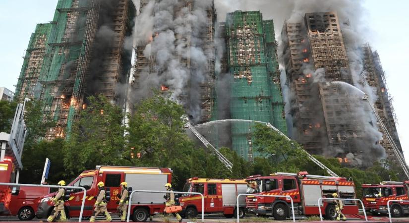 Hongkongi lakástűz: egyéves gyermek is van a halálos áldozatok között