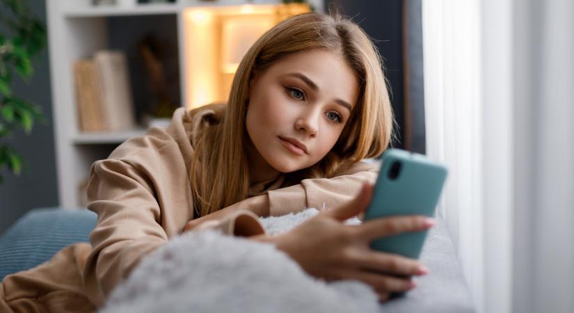 Már támadják is a bűnözők, ha ilyen telefonod van, gyorsan lépned kell