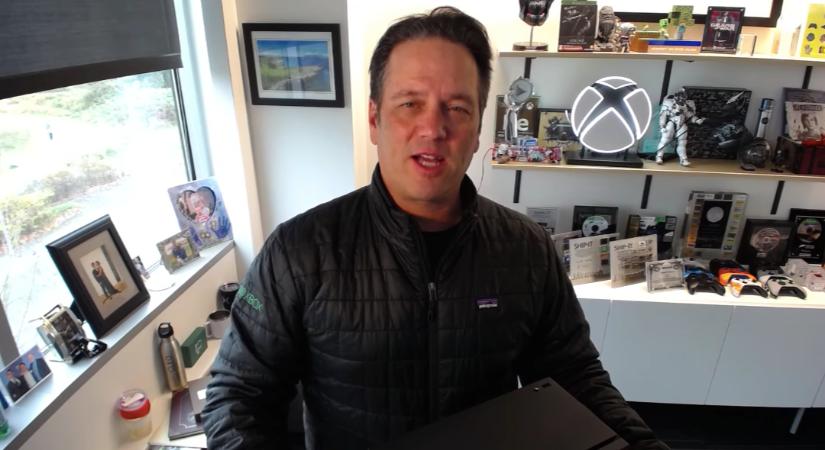Phil Spencer szignózott egy Xbox Series X-et, több ezer dollárért lehet licitálni rá