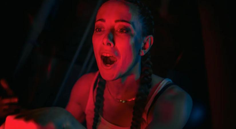 Pofátlanul befurakodtak a parkolóhelyre, és még nekik állt feljebb – videón a garázdaság