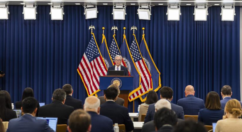 Fordulópont az USA-ban: elkezdett csökkenni a jegybank vesztesége