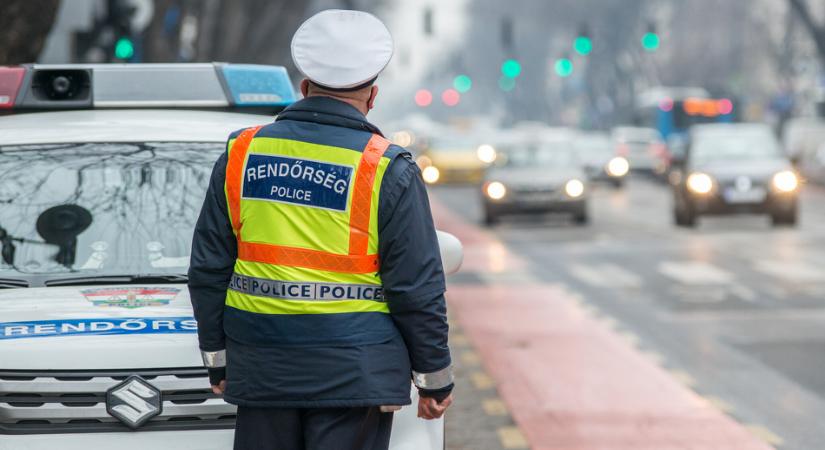 A buszsávokat figyelték a rendőrök, 47 autós kapott bírságot