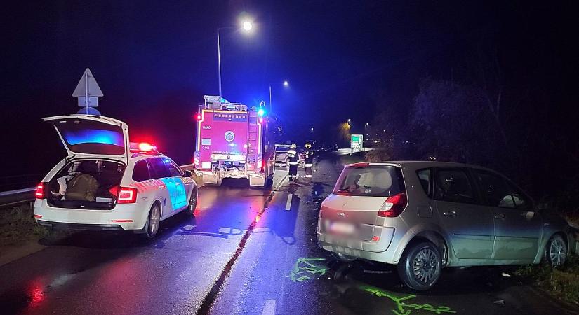 Frontális baleset történt Makó közelében, teljes útlezárás is volt – fotókon mutatjuk a helyszínt