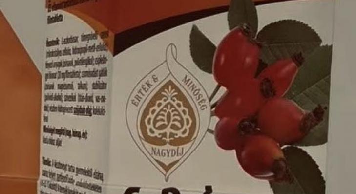 Átadták a CD vitaminokat Lőrinciben 