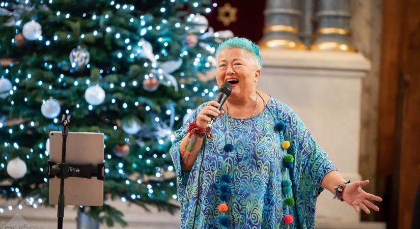 Adventi hangverseny időseknek