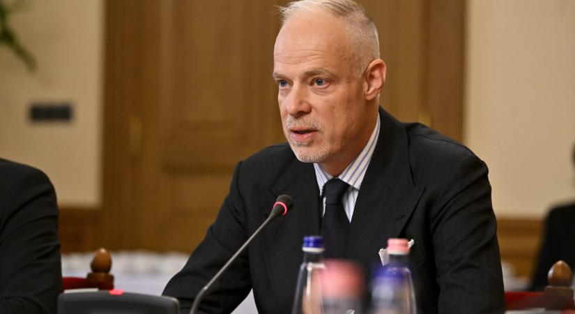 Szalay-Bobrovniczky Kristóf: hathavi fegyverpénzt kapnak a katonák februárban