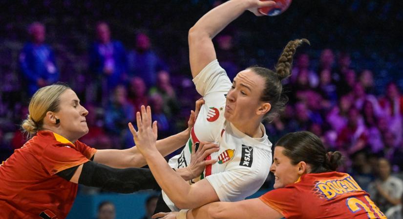 Románia legyőzésével nagy lépést tett a vb-negyeddöntőbe jutás felé a magyar válogatott