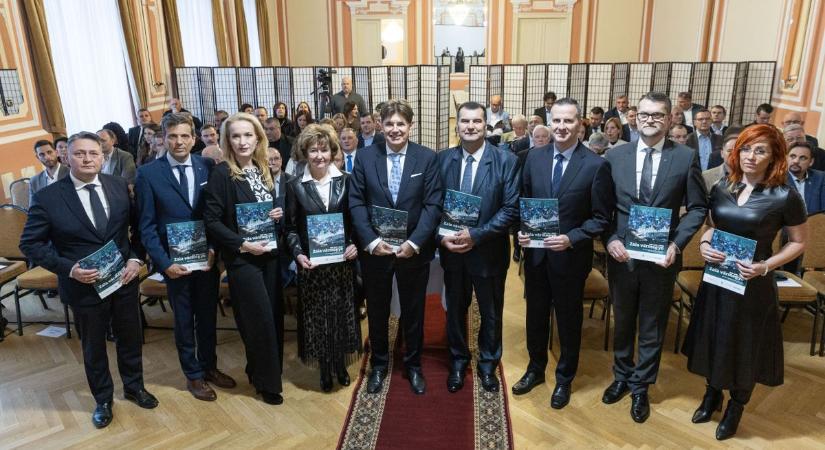 Ezek Zala vármegye legeredményesebb cégei, bemutatták a TOP 100 kiadványt (galéria)