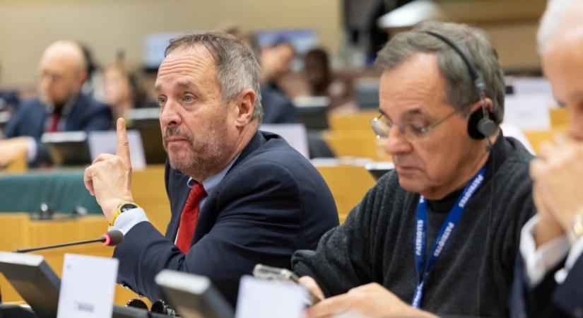 Hölvényi György: Elpuskázott lehetőség!