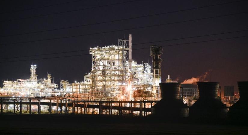 Megvenné a Lukoilt a Pornhub korábbi tulajdonosa