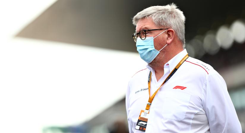 Visszavonulás helyett a maradás mellett döntött az F1 sportért felelős igazgatója