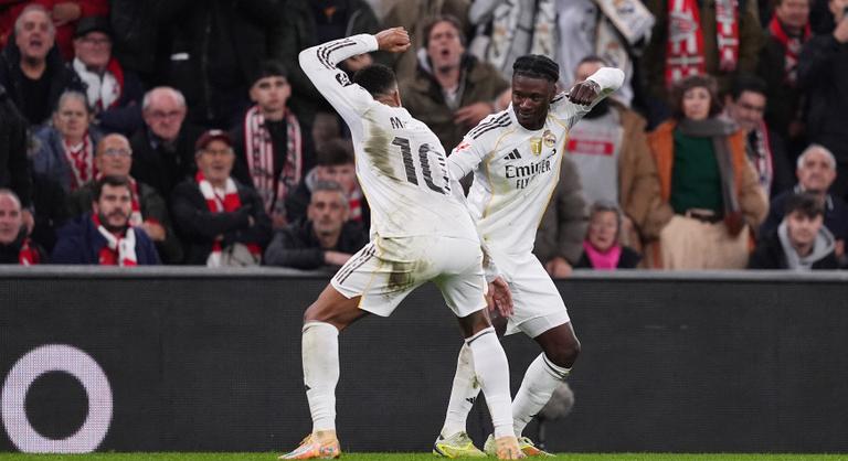 A Real Madrid is megnyerte a rangadóját, és tapad a Barcelonára