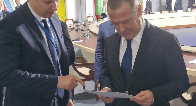 A Mi Hazánk és a birodalom