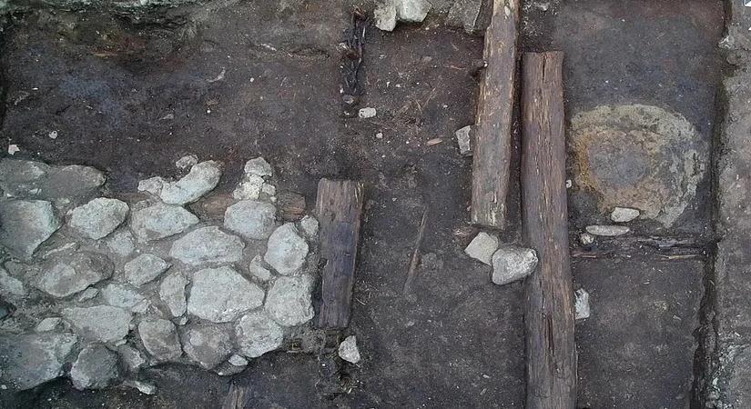 Ritka, aranyozott leletre bukkantak a cseh régészek