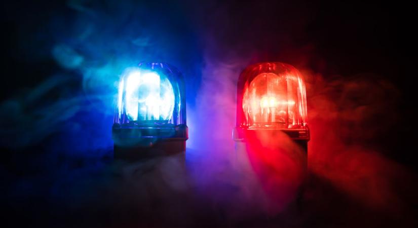 Lángoló autóhoz riasztották a tűzoltókat a Somlónál