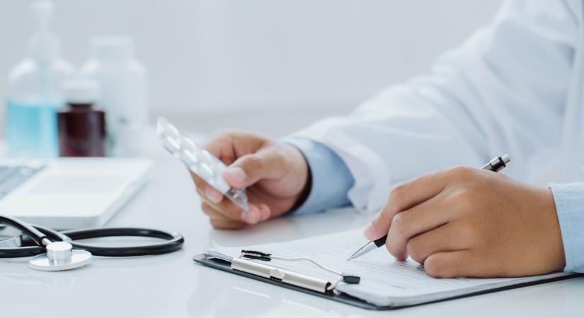 Covid-gyógyszerrel üzletelt a pandémia idején, most börtön várhat az orvosra